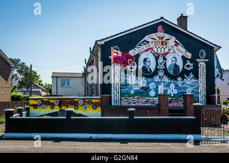 UVF murale commemorativo in Sydenham station wagon, East Belfast. Foto Stock