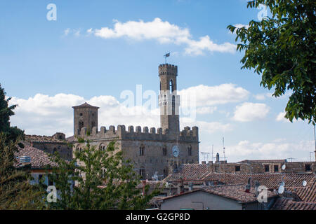 Vista del Palazzo dei Priori Volterra Toscana Italia. Costruito 1246 Foto Stock