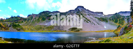 Incredibile colorato Bagley Lago Vista panoramica in Mt Baker 3 Foto Stock