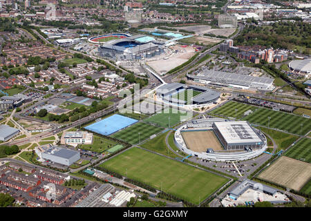 Vista aerea del Manchester City Football Academy, Etihad Stadium e Manchester centro regionale, REGNO UNITO Foto Stock