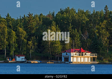 Cottage sul Lago dei boschi Kenora Ontario Canada Foto Stock