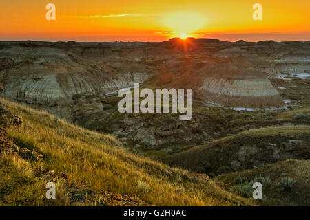 Alba sul badlands Parco Provinciale dei Dinosauri Alberta Canada Foto Stock