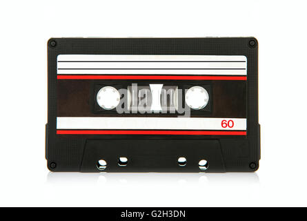 Vintage cassetta compatta audio tape su sfondo bianco Foto Stock