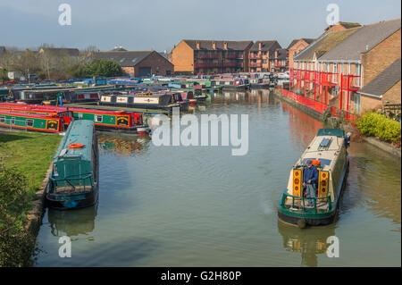Hilperton Marina a Staverton vicino Trowbridge nel Wiltshire sul Kennet and Avon Canal Foto Stock