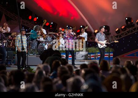 I Beach Boys eseguire durante il Monumento Nazionale di Concerto per il giorno 29 Maggio 2016 a Washington, D.C. Foto Stock