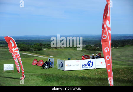 Isola di Purbeck Golf Club, Dorset, Regno Unito, 31 maggio 2016. La prima scena con un raccordo a t all'inizio del round finale del Jamega Pro Golf Tour all'Isola di Purbeck Golf Club, Inghilterra. Credito: David Partridge / Alamy Live News Foto Stock