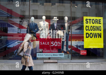 Londra, Regno Unito. Il 1 giugno 2016. La High Street valorosa Austin Reed ha annunciato 120 memorizzare le chiusure in tutta la Gran Bretagna di costo personale 1000 perdite di posti di lavoro dopo il passaggio in administration Credit: amer ghazzal/Alamy Live News Foto Stock