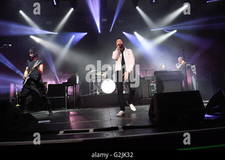 Kasabian sul palco in Swindon Foto Stock