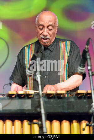 Mulatu Astatke performing live at the Cheltenham Jazz Festival, Inghilterra, 2016 Foto Stock