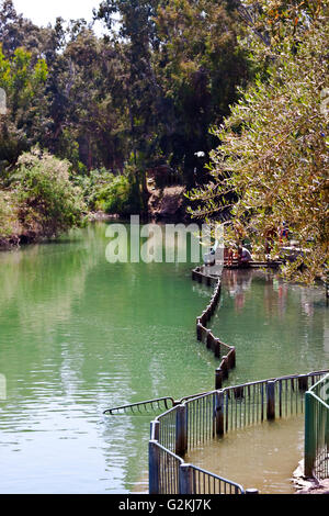 Battezzare posto sul fiume giordano in Israele Foto Stock