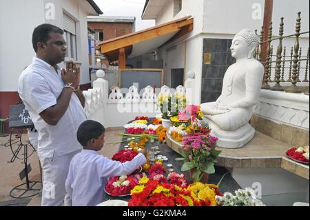 Milano, Italia, Tempio buddista Lankaramaya, il sito di riferimento per le comunità di immigrati provenienti dallo Sri Lanka Foto Stock