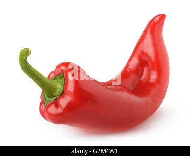 Isolate il peperone. Una curva di capsicum rosso pepe isolato su sfondo bianco con tracciato di ritaglio Foto Stock