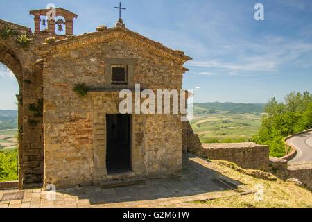 Edificio in Volterra, una cima murata cittadina in provincia di Pisa nella regione Toscana, Italia. Foto Stock