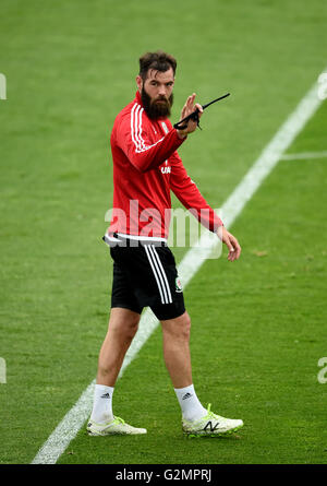 Il Galles Joe Ledley durante una sessione di formazione presso la Vale Resort, Hensol. Foto Stock