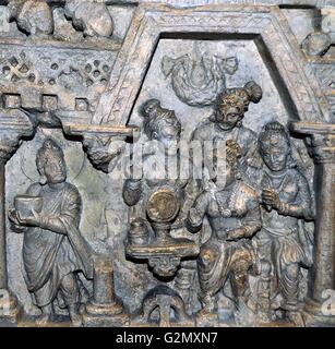 Gandhara, 2° secolo. Questa mostra quattro lati della vita di Buddha: la sua nascita, l'illuminismo, il suo primo sermone e la visita di Brahma e Indra. Foto Stock