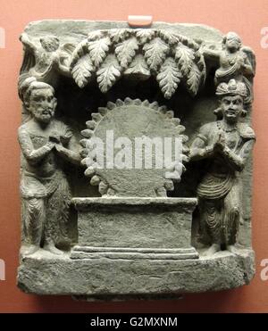 Gandhara, 2° secolo. Questa mostra quattro lati della vita di Buddha: la sua nascita, l'illuminismo, il suo primo sermone e la visita di Brahma e Indra. Foto Stock