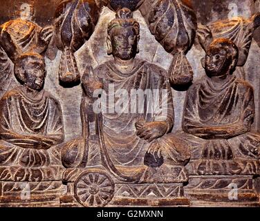 Gandhara, 2° secolo. Questa mostra quattro lati della vita di Buddha: la sua nascita, l'illuminismo, il suo primo sermone e la visita di Brahma e Indra. Foto Stock