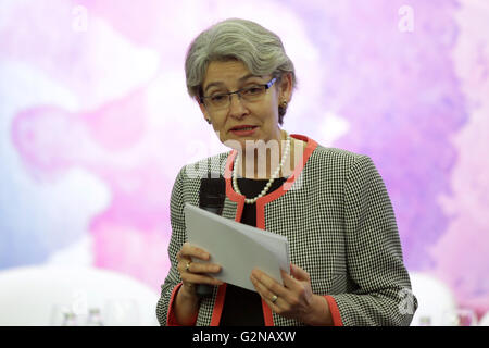 Sofia, Bulgaria - 19 Maggio 2016: Il Direttore Generale dell'UNESCO Irina Bokova sta parlando ai partecipanti del Global le donne portano Foto Stock