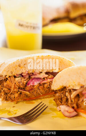 La sarita sandwich e un cetriolo-limonata alla menta, boccone Eatery, Thousand Oaks, California Foto Stock