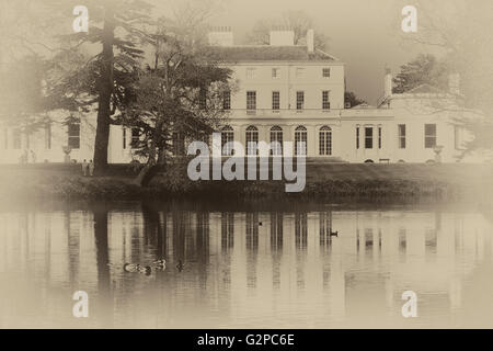 Il Frogmore Station Wagon e giardini. Windsor. Berkshire. In Inghilterra. Regno Unito. Europa Foto Stock