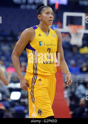 Dicembre 29, 2007 - Washington, DC, Stati Uniti d'America - 20160520 - Los Angeles Sparks avanti CANDICE PARKER (3) è visibile nella seconda metà contro il Washington Mystics al Verizon Center di Washington. (Credito Immagine: © Chuck Myers via ZUMA filo) Foto Stock