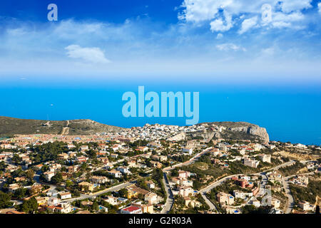 Benitatxell zona spiaggia vista aerea Alicante in Spagna mare mediterraneo Foto Stock