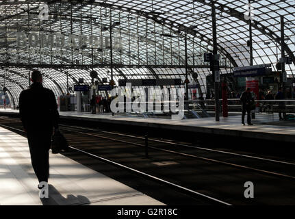 Berlin Hauptbahnhof - stazione ferroviaria centrale - Berlino, Germania, Europa Foto Stock