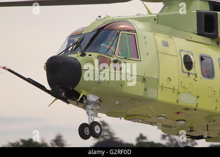 AgustaWestland AW101 heilicopter essendo testato presso la società Leonardo-Finmeccanica complessivo del sito in Yeovil, Somerset, Regno Unito Foto Stock