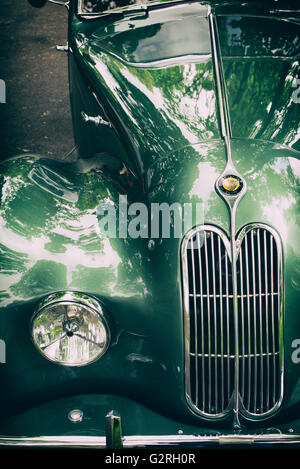 1949 Bristol 400 2 ltr auto d'epoca a Bicester Heritage Centre. Oxfordshire, Inghilterra. Vintage filtro applicato Foto Stock