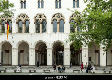 Muenchen, Germania, l'edificio principale del Ludwig-Maximilians-Universitaet Foto Stock