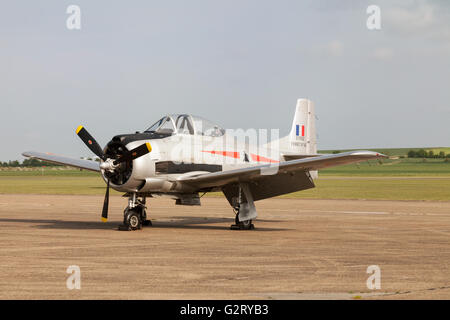 North American T-28 Fennec, un degli anni cinquanta aereo, sul terreno, Duxford, Cambridge Regno Unito Foto Stock