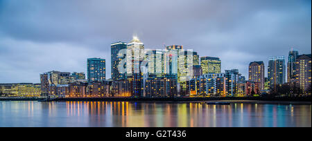 Canary Wharf con esposizione lunga Foto Stock