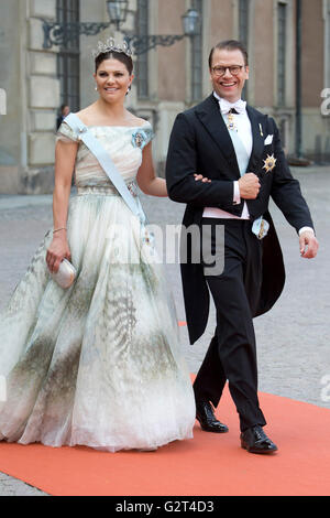La principessa ereditaria Victoria e Prince Daniel di Svezia, partecipare alle nozze del principe Carl Philip di Svezia e Sofia Hellqvist