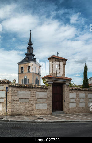 Le canoniche San Simón de Rojas. Chiesa di San Pedro, Navalcarnero Provincia di Madrid. Spagna Foto Stock