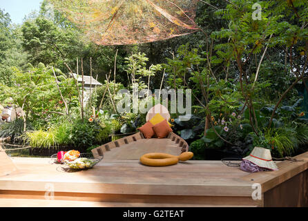 RHS Chelsea Flower Show 2016, Viking Crociere Mekong Giardino, medaglia d'oro, designer Sarah Eberle Foto Stock