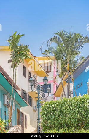 GUAYAQUIL, ECUADOR, ottobre - 2015 - case a Cerro Santa Ana, una attrazione turistica di Guayaquil, Ecuador. Foto Stock