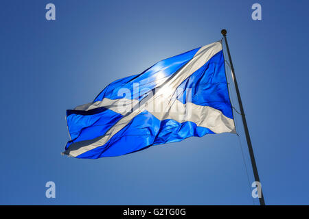 St Andrews Croce, si intraversa, la bandiera nazionale di Scozia, Regno Unito Foto Stock