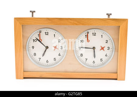 Orologio scacchi isolato su bianco Foto Stock