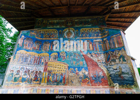 Monastero di Voronet ;Chiesa Sfantul Gheorghe ( ' san giorgio' ) ;affresco del Giudizio Universale, Romania, Carpazi, Gura Humorului Foto Stock