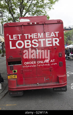 Urban Lobster Shack carrello è stata la vendita di aragoste deliziose rotoli a Brooklyn per dieci anni e ancora andando forte. Foto Stock