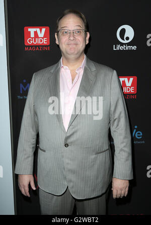 Los Angeles, CA, Stati Uniti d'America. 2 Giugno, 2016. 02 Giugno 2016 - Los Angeles, California - Marc Cherry. ''Devious cameriere'' Stagione 4 Premiere partito svoltasi a STK Los Angeles. Photo credit: Sammi/AdMedia © Sammi/AdMedia/ZUMA filo/Alamy Live News Foto Stock