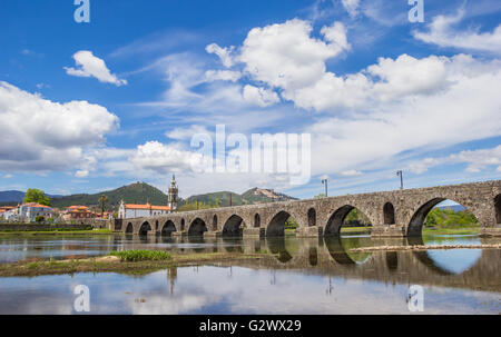 Ponte romano a Ponte de Lima, Portogallo Foto Stock