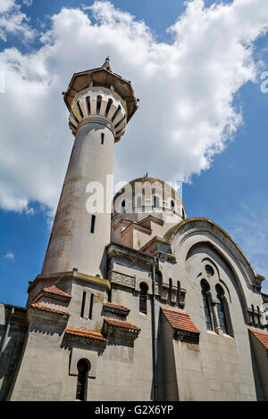 La Grande Moschea Mahmudiye (Moscheea Mare Mahmoud II), famosa architettura e monumento religioso in Constanta, Romania Foto Stock