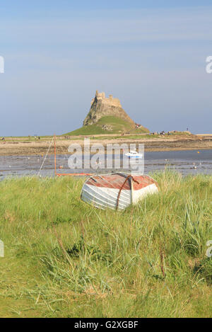 Vista sul porto di Lindisfarne Castle, Isola Santa Foto Stock