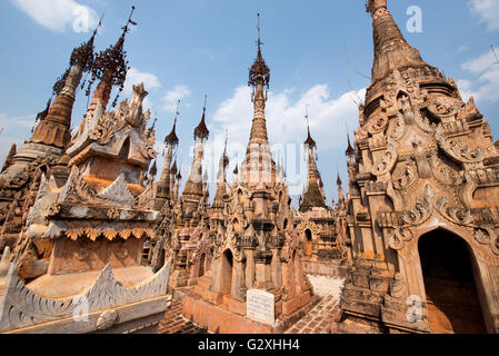 Gli stupa, Kakku pagoda area, Stato Shan, Myanmar Foto Stock