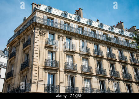 Bella casa antica visto a Parigi, Francia Foto Stock