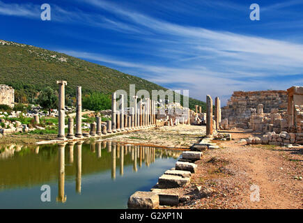 L'Antica Agora ('mercato') nel sito archeologico di Patara, parte della 'Via Licia', Lycia, provincia di Antalya, Turchia Foto Stock