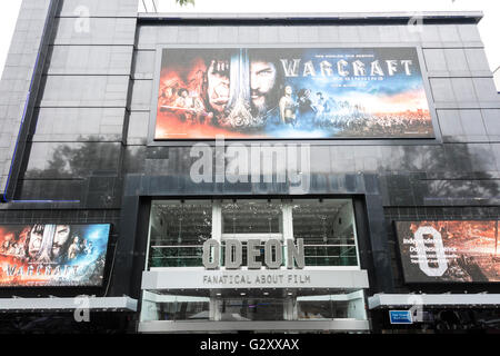 Esterno del Odeon Leicester Square, London, England, Regno Unito Foto Stock