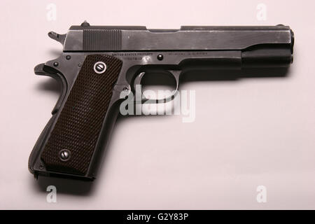 Problema del governo WWII Colt .45 Foto Stock