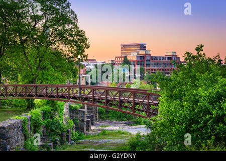 Columbus, Georgia, Stati Uniti d'America skyline del centro e del parco. Foto Stock